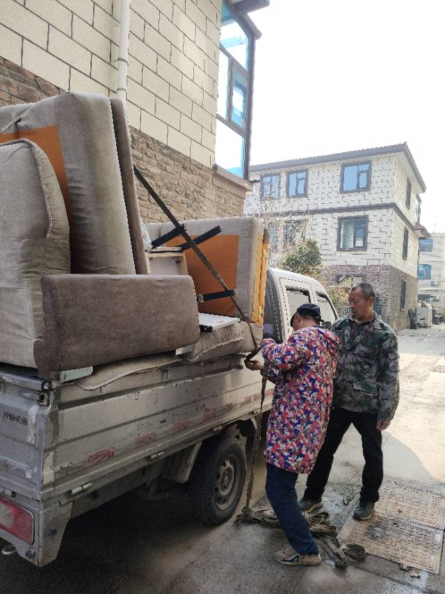 新郑专业搬家拆装家具拆装空调搬运钢琴清运垃圾干杂活保洁