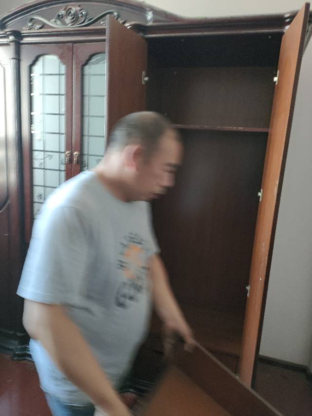 专业搬家拉货个人搬家公司搬家拆装家具搬运钢琴保洁干杂活清运垃圾