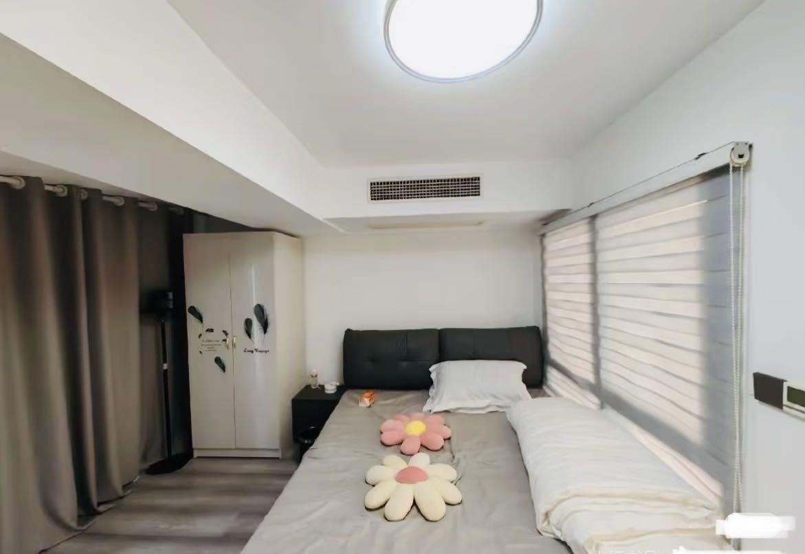 北区克拉公馆公寓Loft南户湖景房