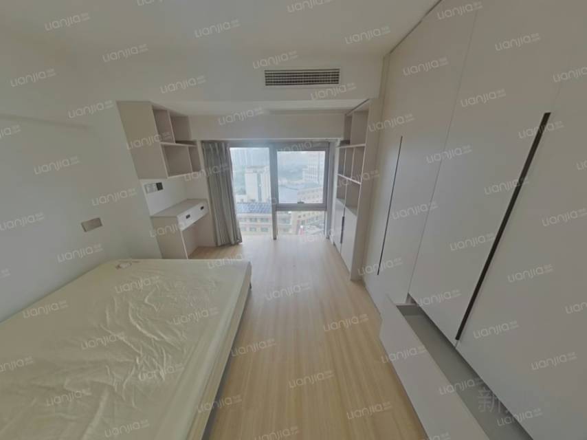 诚心出租新郑北区克拉公馆复式近万佳省心店