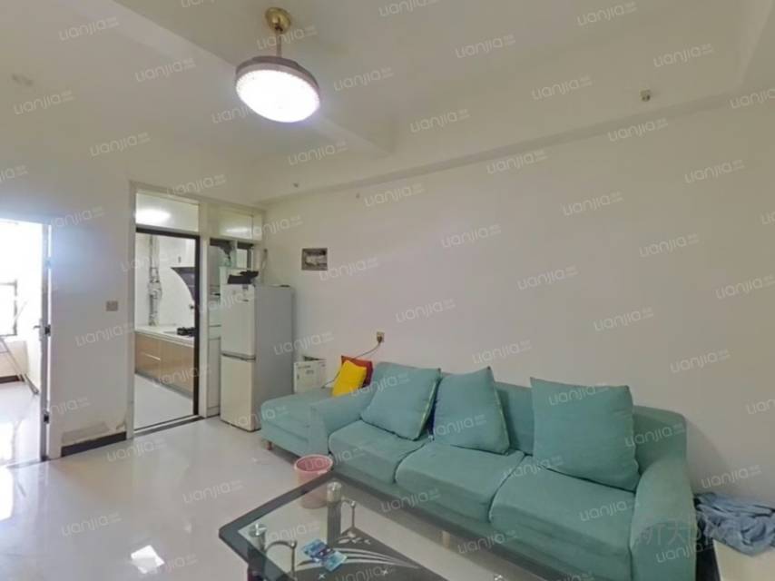 低价出租新郑华信学院附近迷你港湾一室一厅一厨一卫