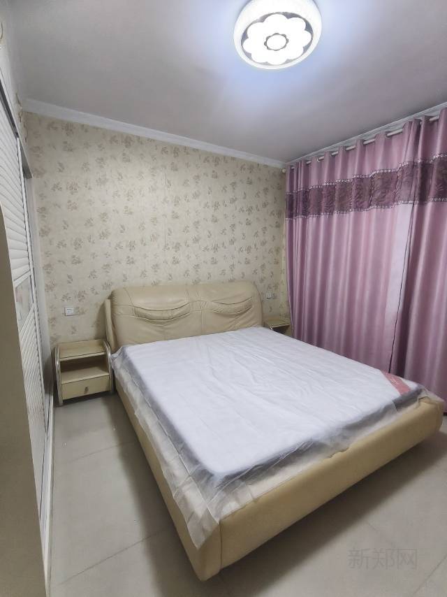新郑北区一梯一户电梯洋房急售
