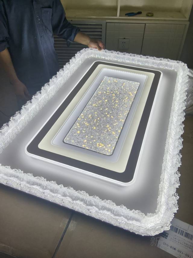 修灯换电，水池漏水，水电改造