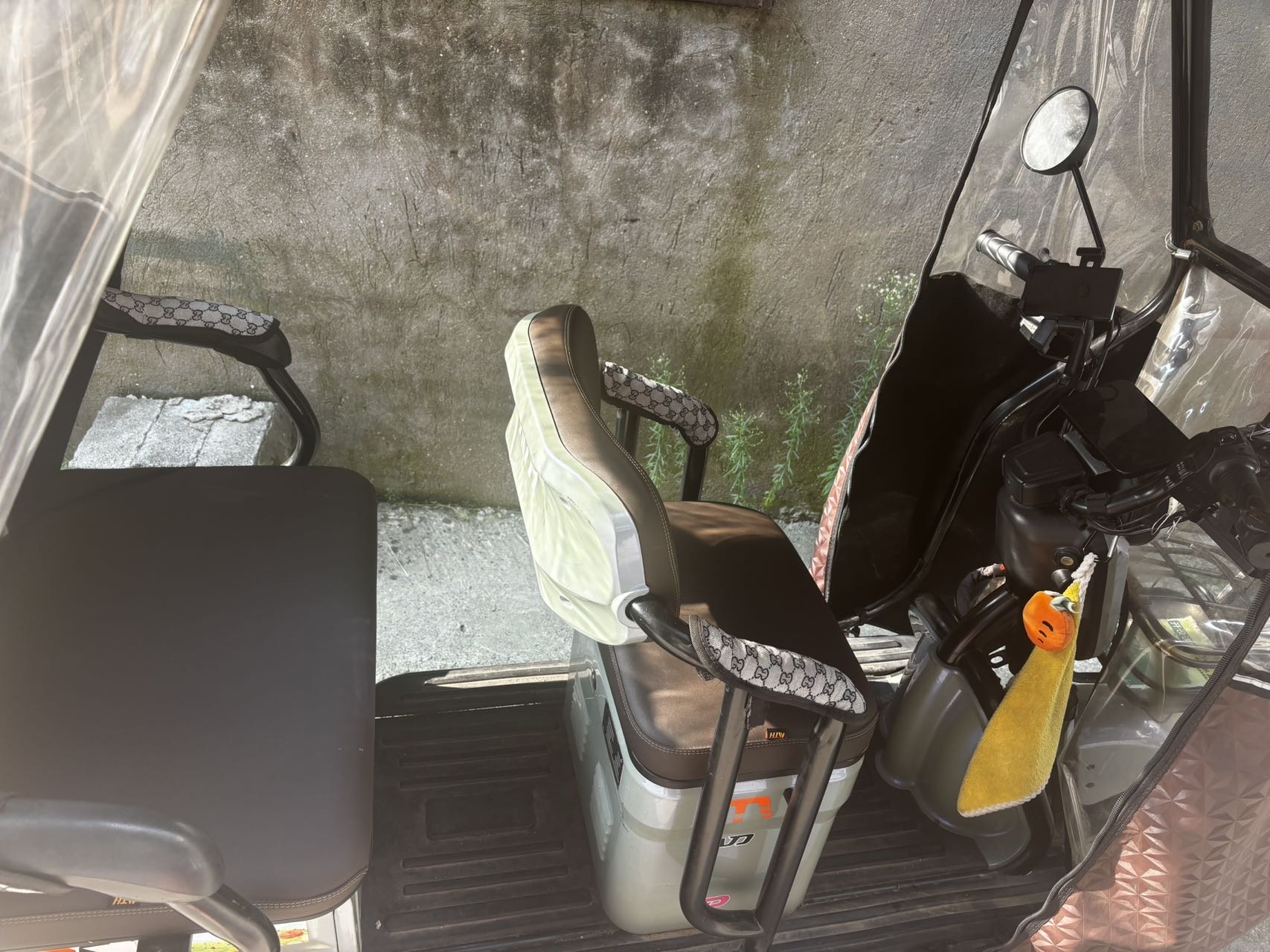 电动三轮车