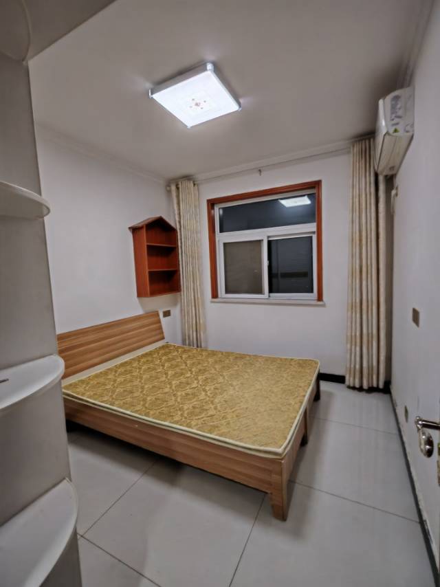 北区故里新家园三室两厅两卫精装出租