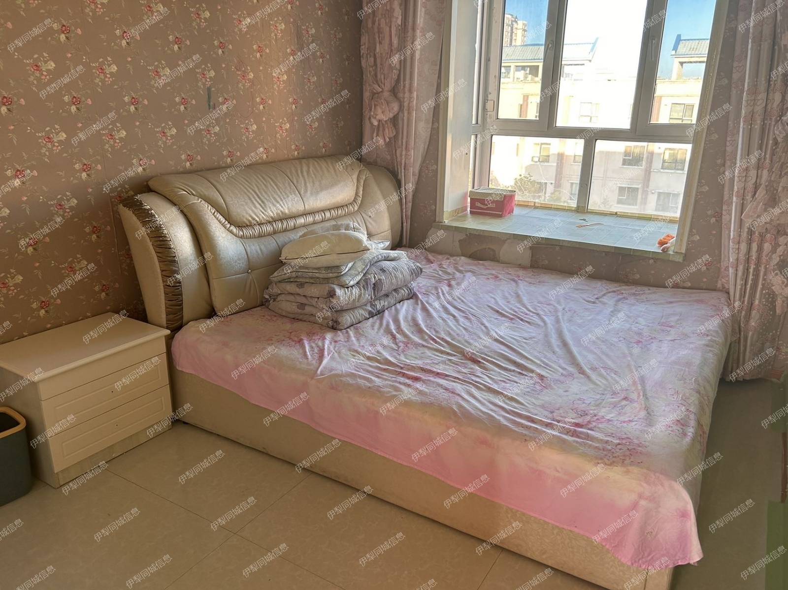 女生合租房,水电暖物业费全包