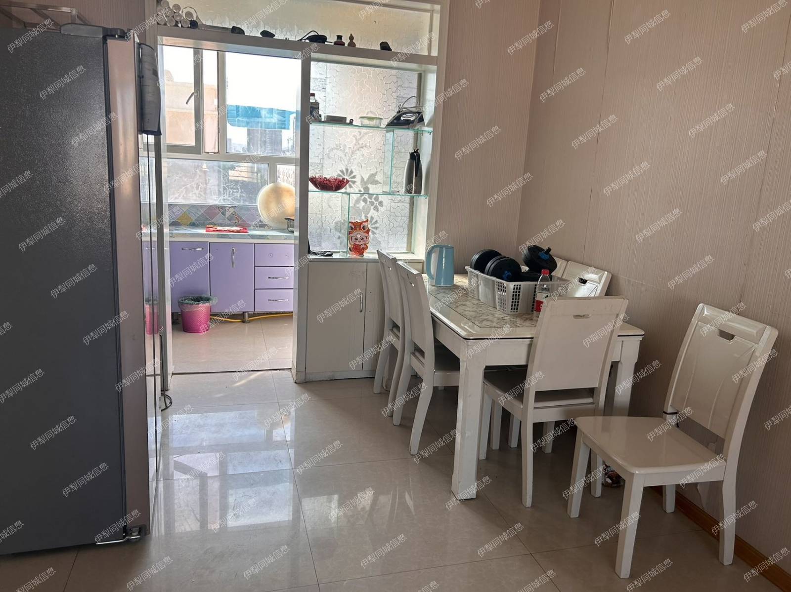 女生合租房，水电暖物业费全包