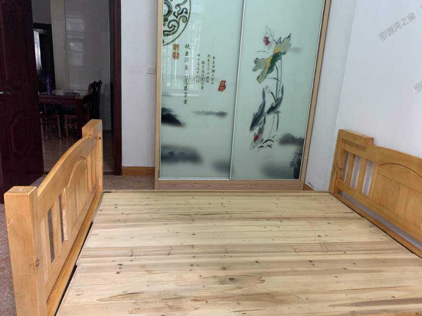 东方新城B区两房一厅出租