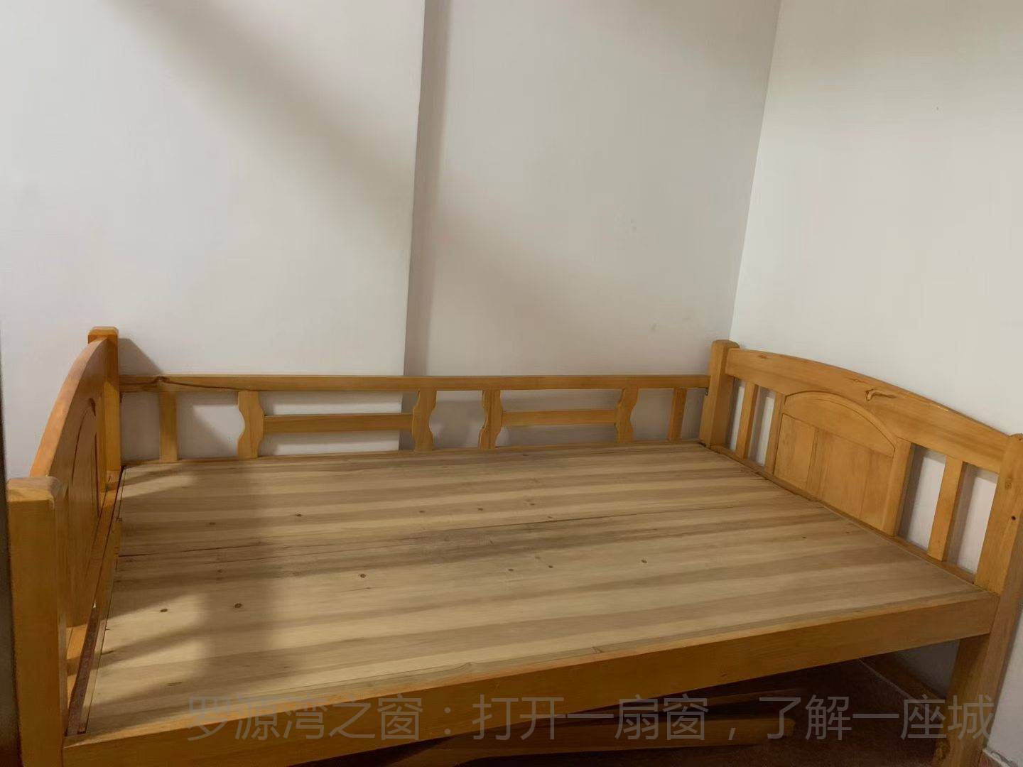 东方星城两房一厅出租
