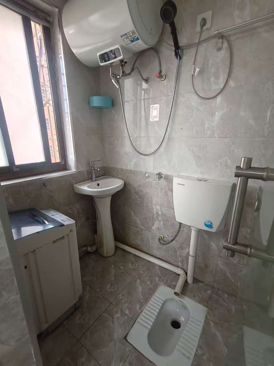 出租【东沙二区电梯公寓】带厨卫