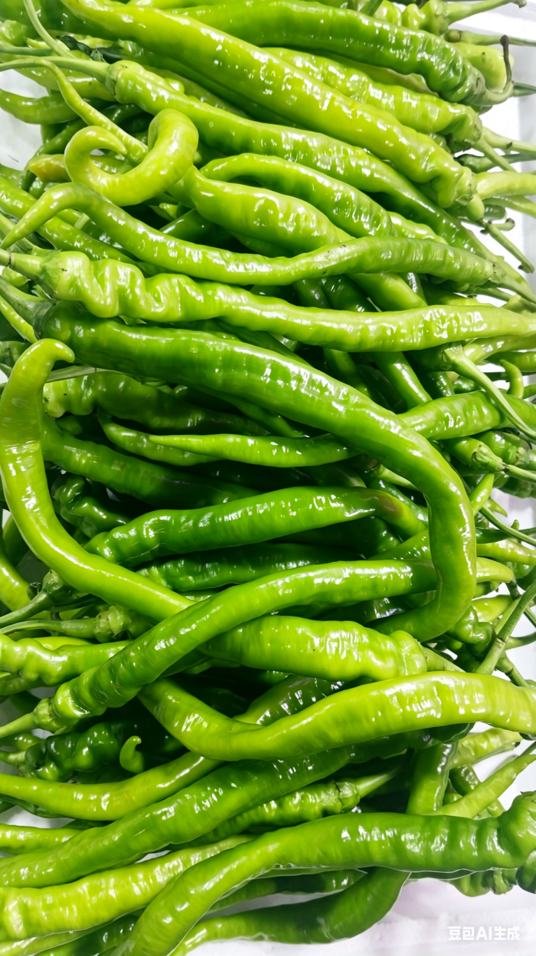家人们早！买菜不用跑啦！菜好全生鲜小程序已上线！新鲜时蔬、现宰土猪肉、当季水果全都有！粮油调料一站式买齐，做饭不用东奔西跑！ 城内3公里免运费，6:00-19:00随时送！⏰ 下单后1小时内送达，真的...