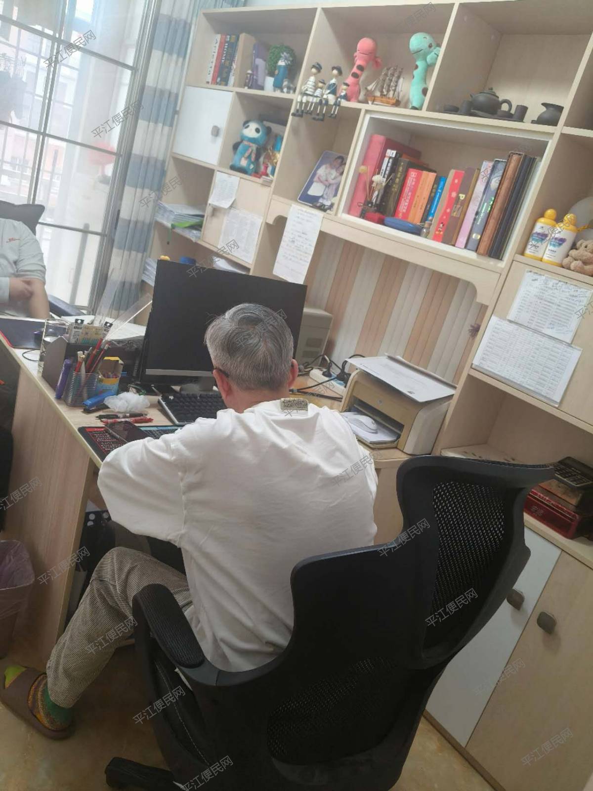 深圳鼎太顺供应链管理有限公司平江办公司招物流操作员一名,基本工资4000元+二档社保+包中晚餐
