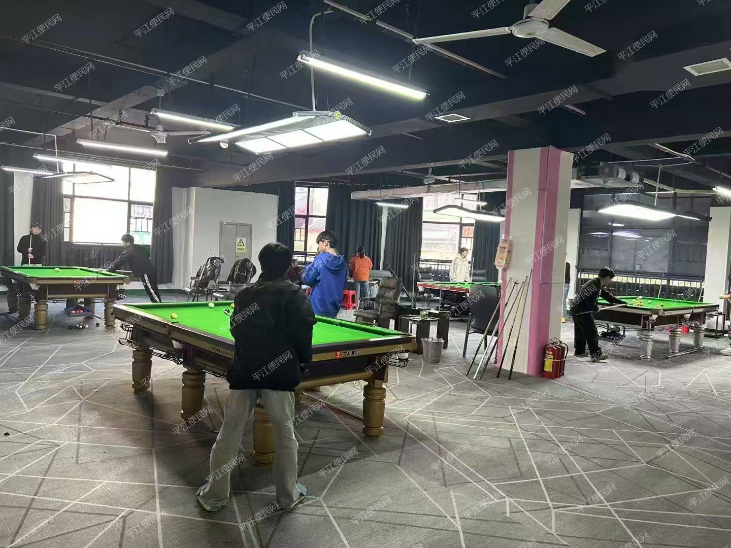 安定镇厚市门楼处游乐场及溜冰场转让，价格优惠，非诚勿扰！