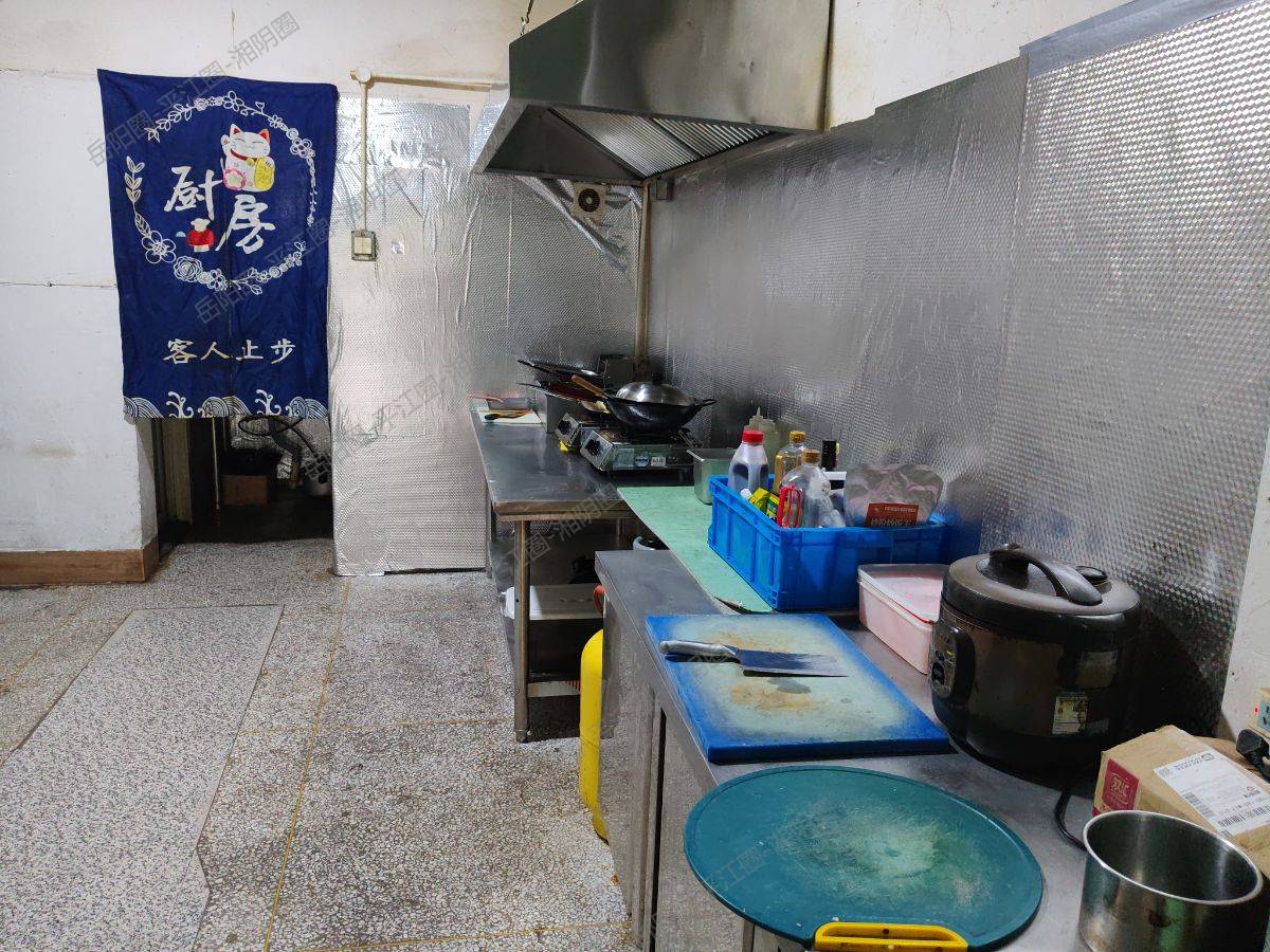 经营多年的大吉和特色意面店1万2转让，餐饮所有设备齐全，证照齐全，包技术