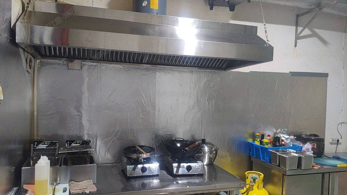 经营多年的大吉和特色意面店1万2转让，餐饮所有设备齐全，证照齐全，包技术