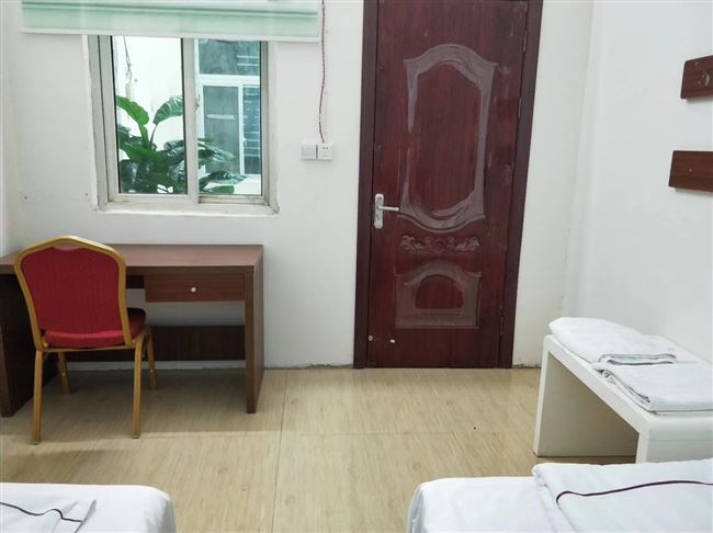 开封一大街南段，厂房，院子，房屋，对外出租