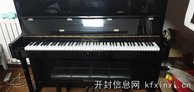 珠江牌钢琴出售,因为孩子不在开封,准备处理掉!