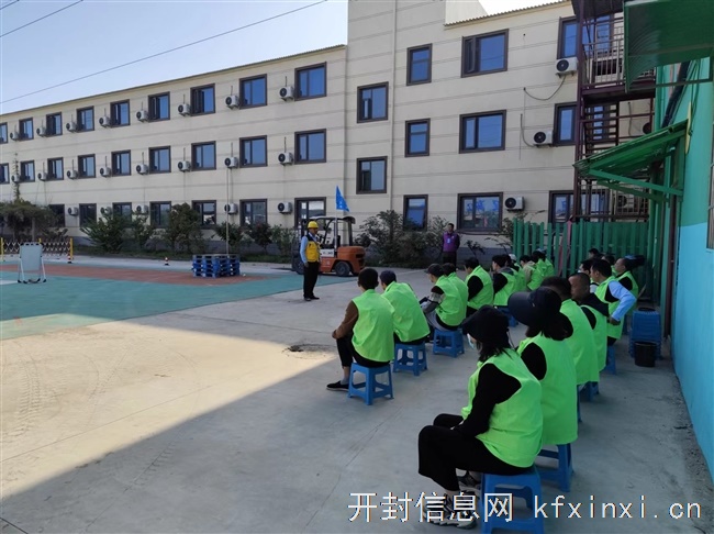 免费技能培训叉车司机、互联网营销师