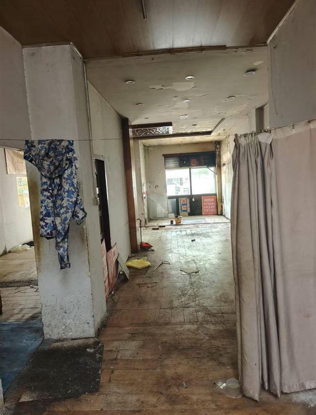 宋城路电视台十字路口 路西面筋素胡辣汤门面房出租